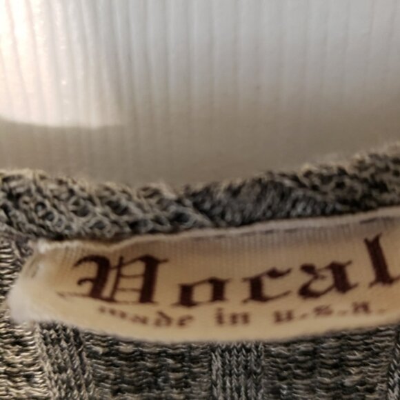 Top - Picture 2 of 3